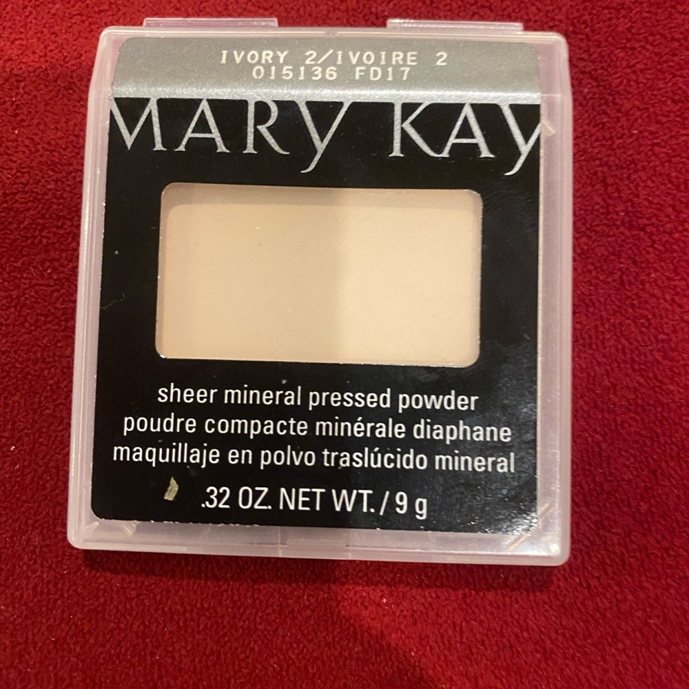 Mary Kay Sheer Mineral Pressed Powder-Opened but unused